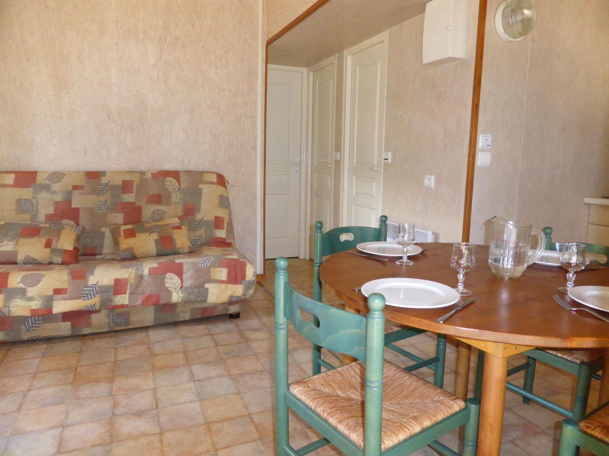 Camping L'Ecureuil - Mont-Blanc Village Domancy Ngoại thất bức ảnh
