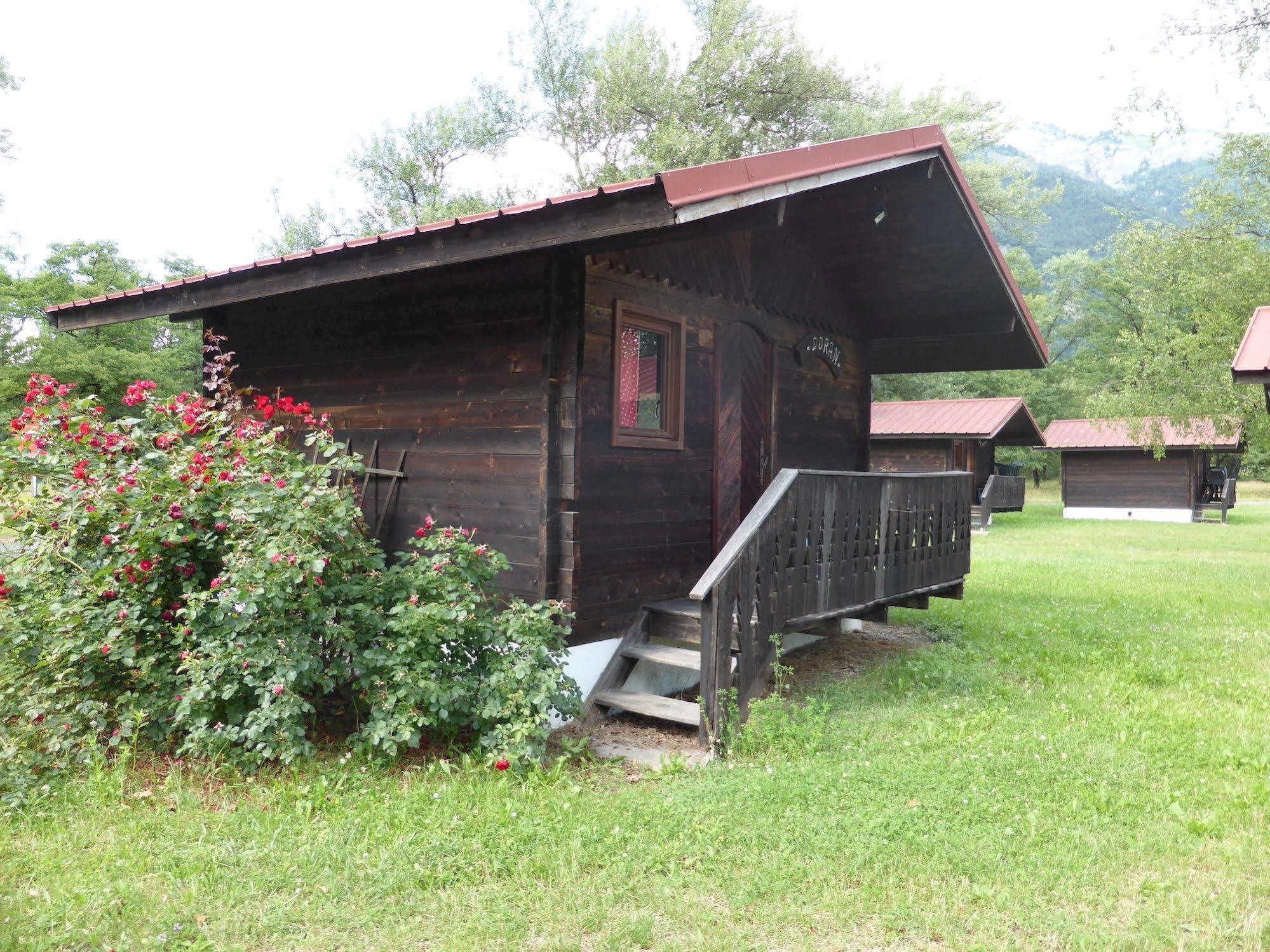 Camping L'Ecureuil - Mont-Blanc Village Domancy Ngoại thất bức ảnh