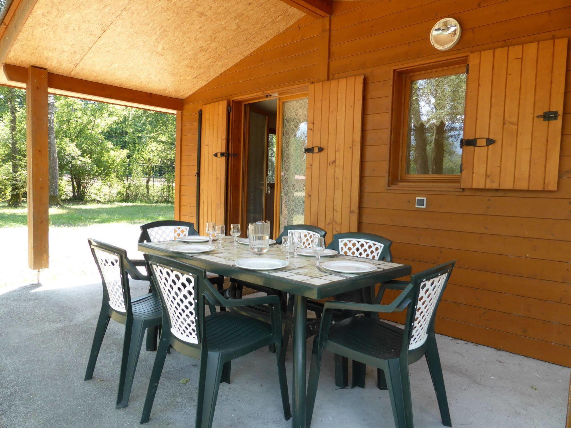 Camping L'Ecureuil - Mont-Blanc Village Domancy Ngoại thất bức ảnh